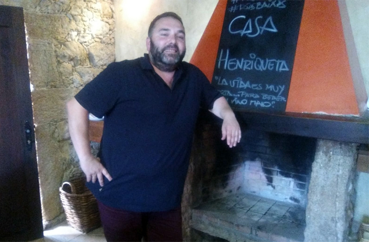 Casa Henriqueta Oia
