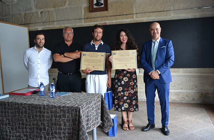O Concello de Bueu convoca os Premios Johán Carballeira de Poesía e Xornalismo