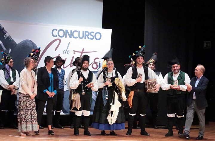 O grupo coruñés Avelaíña gaña o Concurso de Gaitas do País