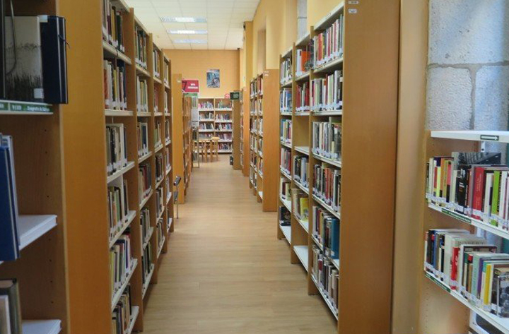 O BNG oponse a que a futura biblioteca estatal supoña o feche da Juan Compañel