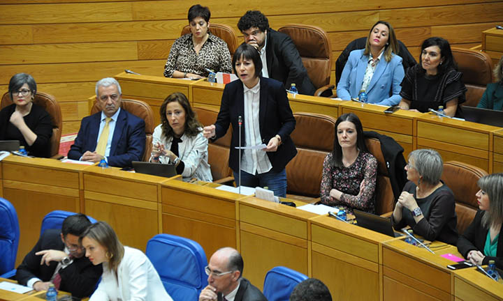 Pontón a Feixóo: “que máis ten que pasar para que rectifique a súa política de recortes na sanidade?”