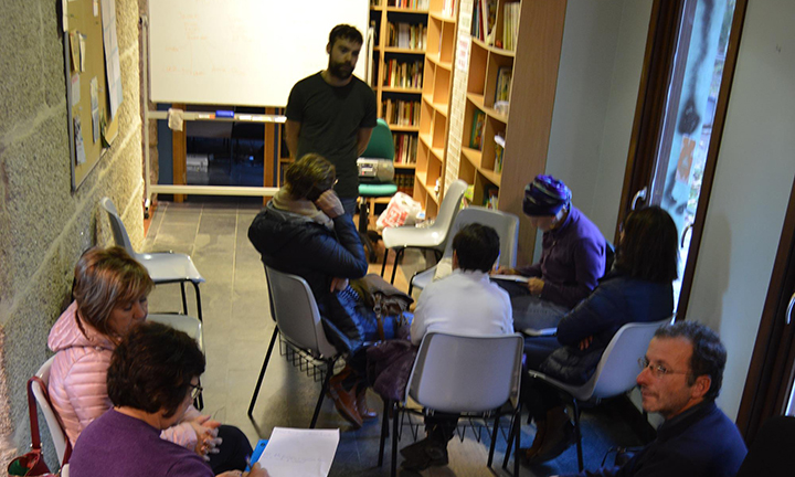 A Concellería de Benestar de Tomiño organiza, en colaboración con AFAGA, un curso para coidadores de persoas dependentes