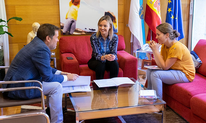 O CONCELLO DE SALVATERRA DE MIÑO ASINA UN CONVENIO COA CONSELLERÍA DE POLÍTICA SOCIAL PARA A REFORMA DO ANTIGO CONSULTORIO MÉDICO DE LEIRADO