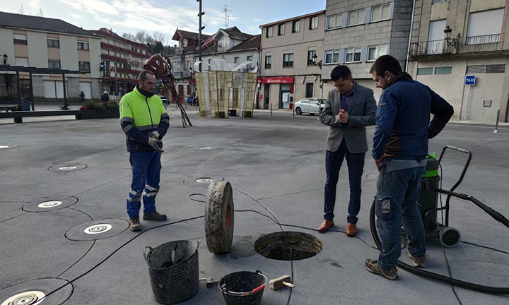 Rematada a posta a punto da Fonte Luminosa