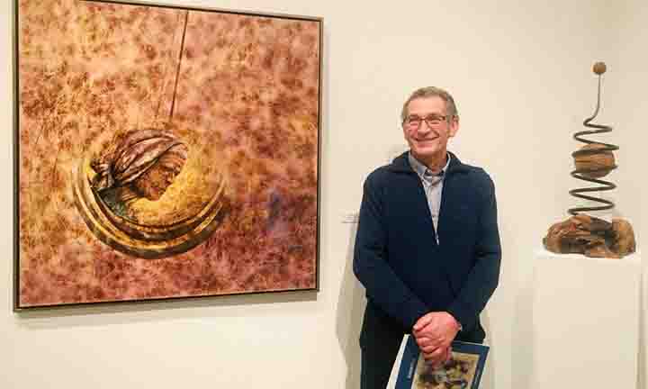 O artista pontevedrés da comarca do deza “Soña en liberdade”para crear as súas obras