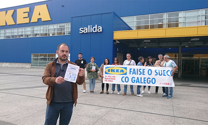 A Mesa felicita a Ikea pola inclusión do galego no seu web e anímaa a actualizar tamén a App e a visibilizar o catálogo impreso na nosa lingua