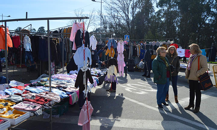 Tomiño regula a situación do mercado ambulante dos mércores