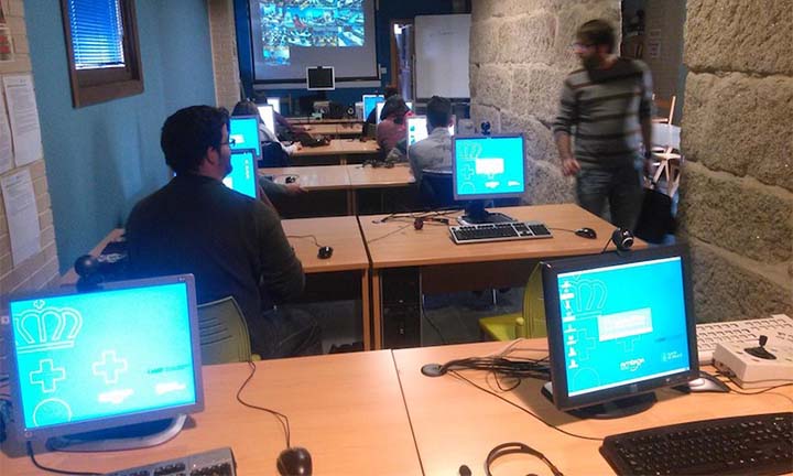 Tomiño pon a disposición do alumnado os recursos informáticos da Aula CeMIT para acceder a contenidos educativos