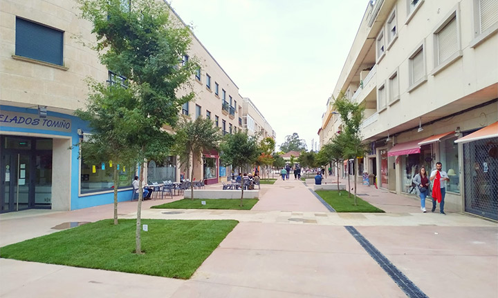 Entra en funcionamento a área de preferencia peonil do concello de Tomiño