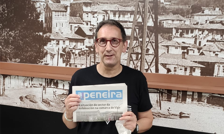 O escritor Juan Galán presenta a súa novela en Redondela