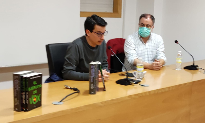 Luis Segura presenta “El ejército de Vox” en Gondomar