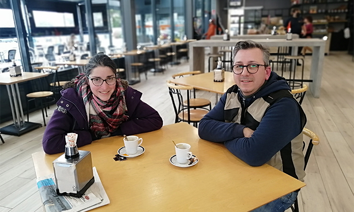 Sandra Fidalgo  e Sergio Cobas presidenta e vogal da asociación de comerciantes da Cañiza