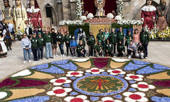 Miguel Ángel García Correa, presidente da  asociación de alfombristas do Corpus Christi  de Ponteareas