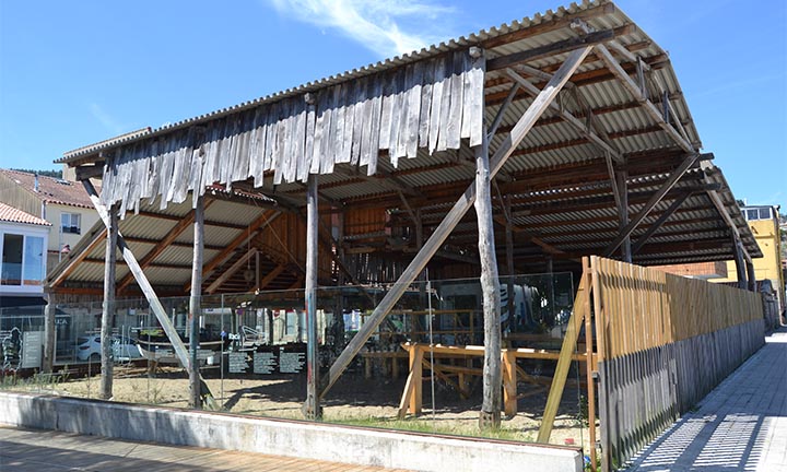 O Concello de Bueu inaugura o estaleiro de Purro, un dos símbolos da súa orixe mariñeira