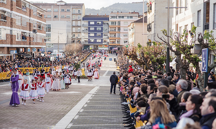 Tui prepárase para celebrar o Entroido co Desfile-Concurso e o Enterro do Bacallau
