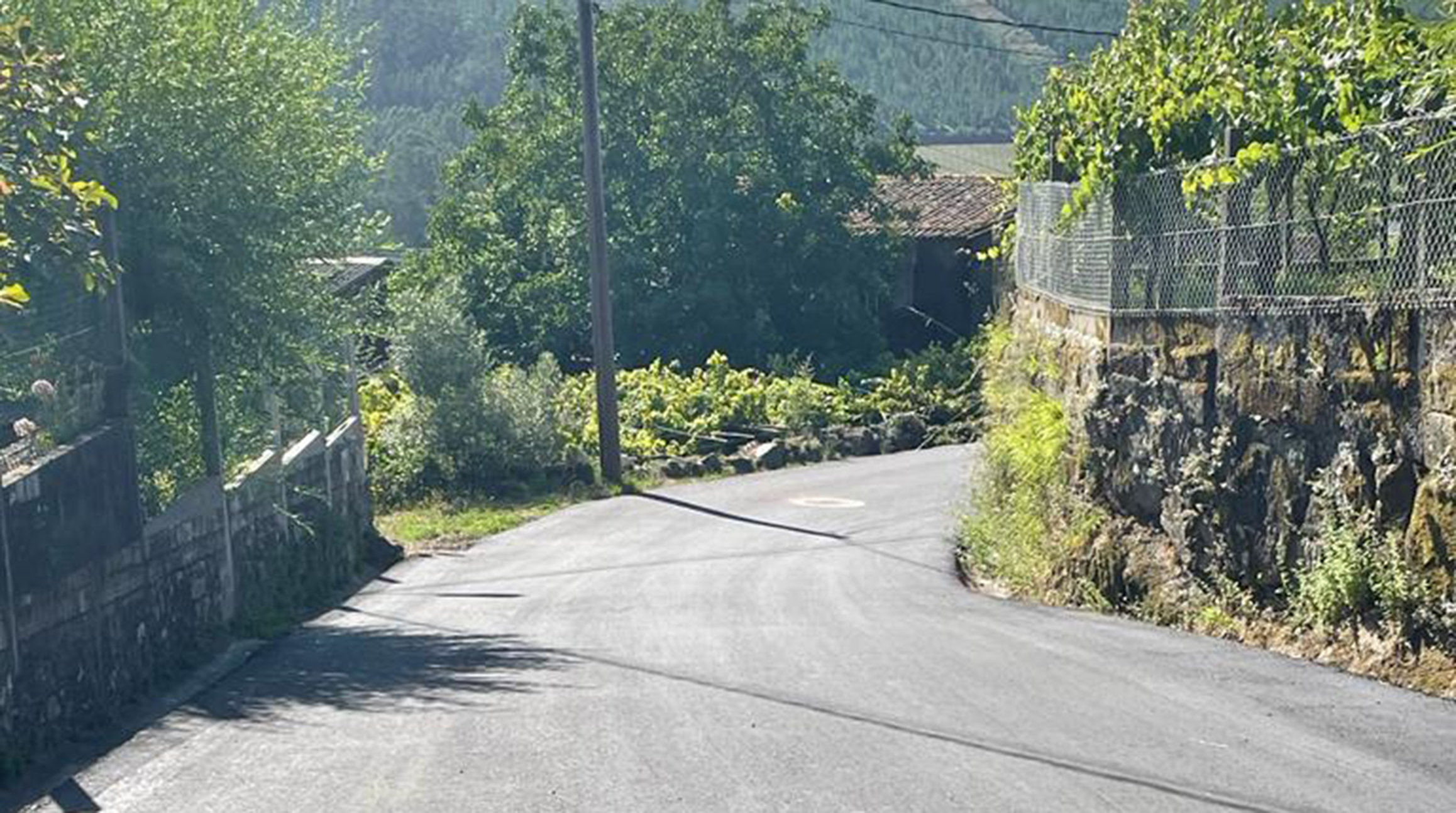 O Concello do Rosal mellora nove camiños nas parroquias de Santa Mariña e San Miguel de Tabagón