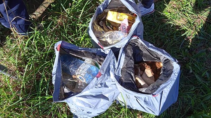 Tomiño retira case 50 quilos de lixo dos ríos Pego e Cereixo e do regato das Cerradas