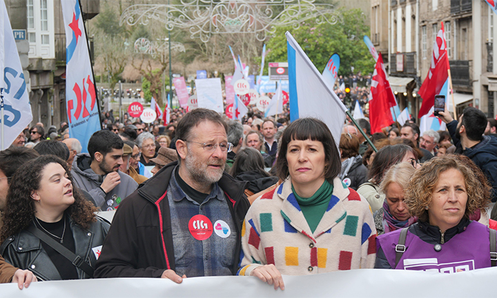 Pontón, na histórica manifestación en defensa do galego: “Esta mobilización ten que significar un punto e aparte para deixar atrás as políticas lingüicidas do PP”
