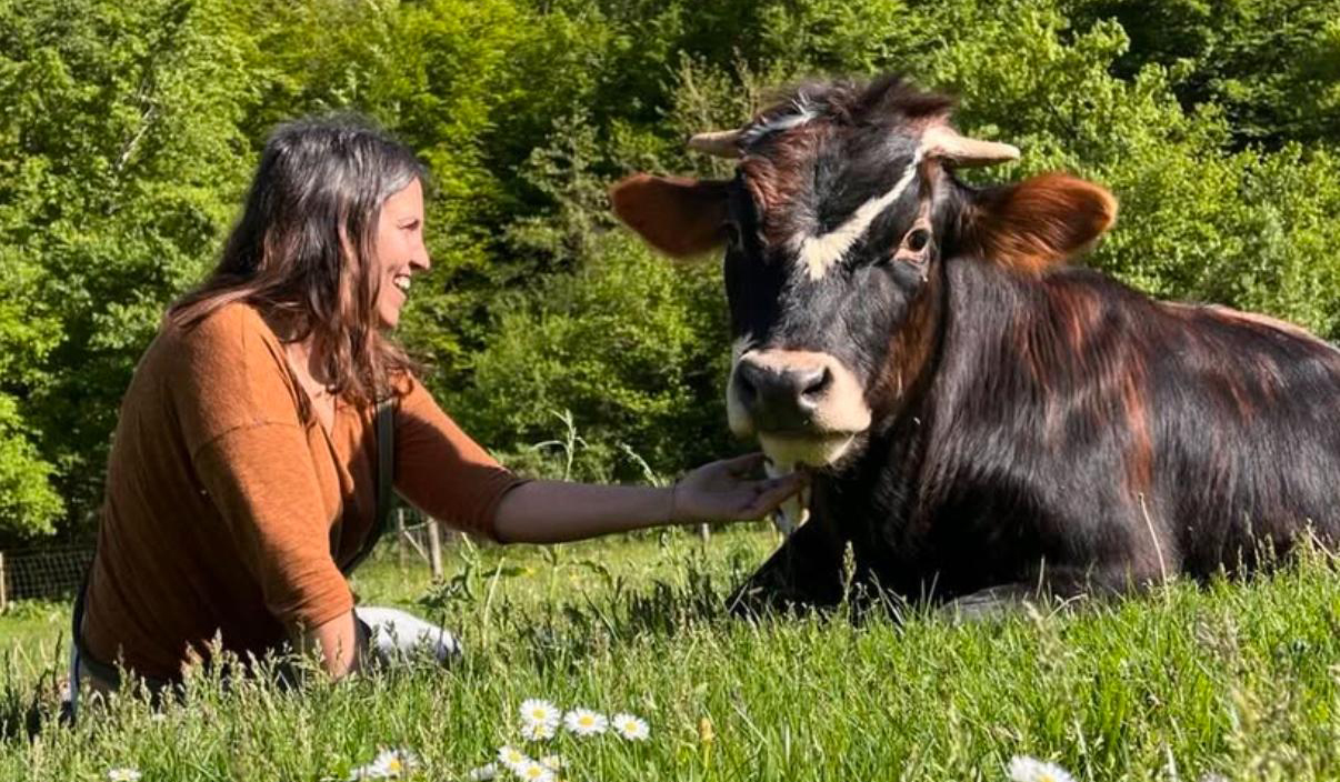 Lía Domínguez: Unha moza viguesa no paraíso de Gaia