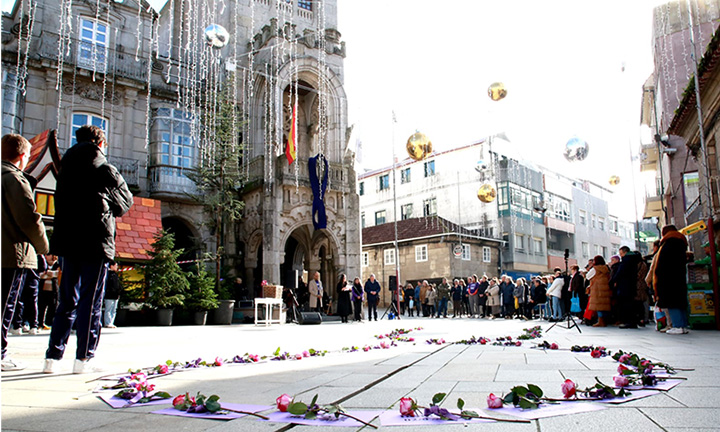 O Porriño inaugura a praza 25N nun acto cheo de memoria e compromiso contra a violencia machista