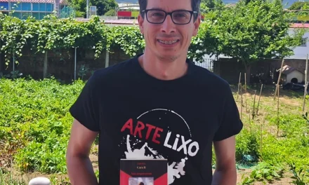 Luis Gonzalo Segura presenta en Galicia o seu último libro: “España cara B”