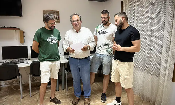 O BNG propón renomear a rúa Manuel Gutiérrez Torres, alcalde falanxista de Cerdedo, polo de Antonio Sueiro Cadavide, último alcalde republicano de Cerdedo